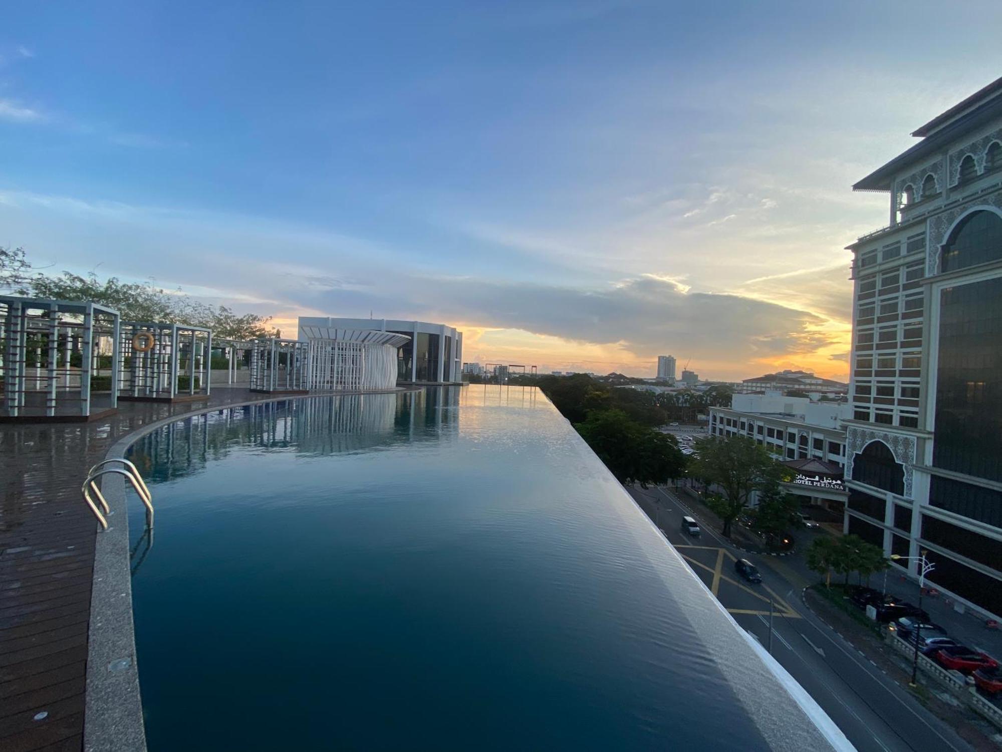 Jsadli Suite Troika Residence Kota Bharu Kültér fotó